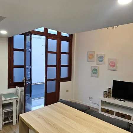 In The Center Of The Old Town. Apartment