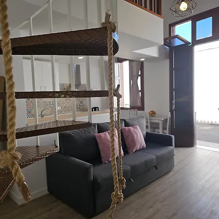 In The Center Of The Old Town. Apartment *